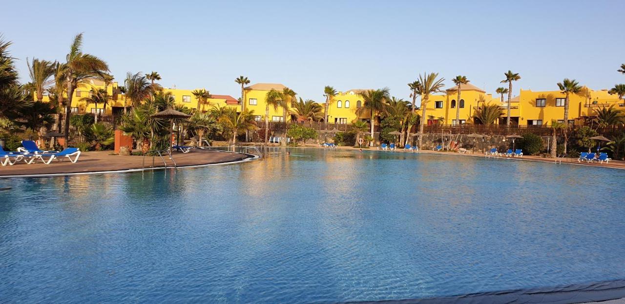 Tamarindo I Piscinas De Agua Salada Appartement Corralejo Buitenkant foto